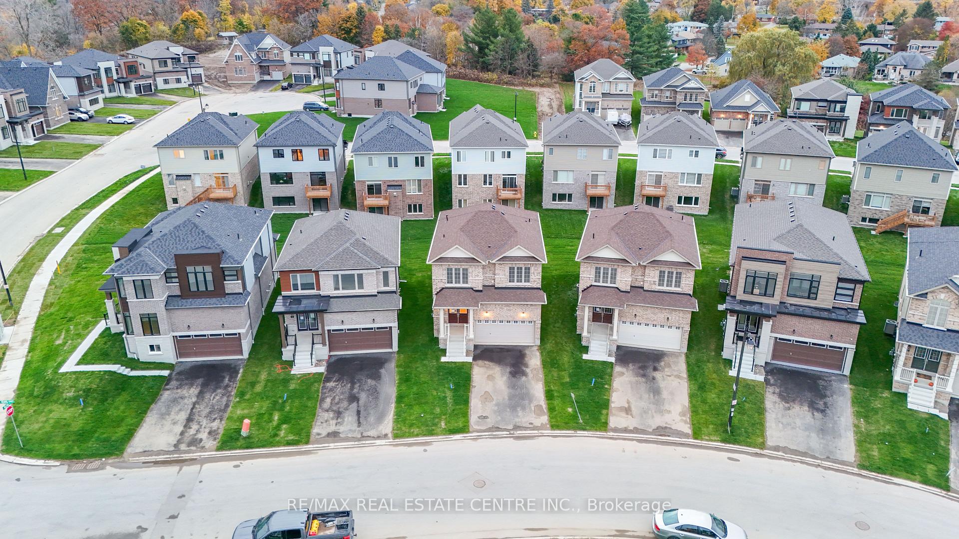 Photo 23 of 21 Heming Street, Brant, Paris — HOMEH