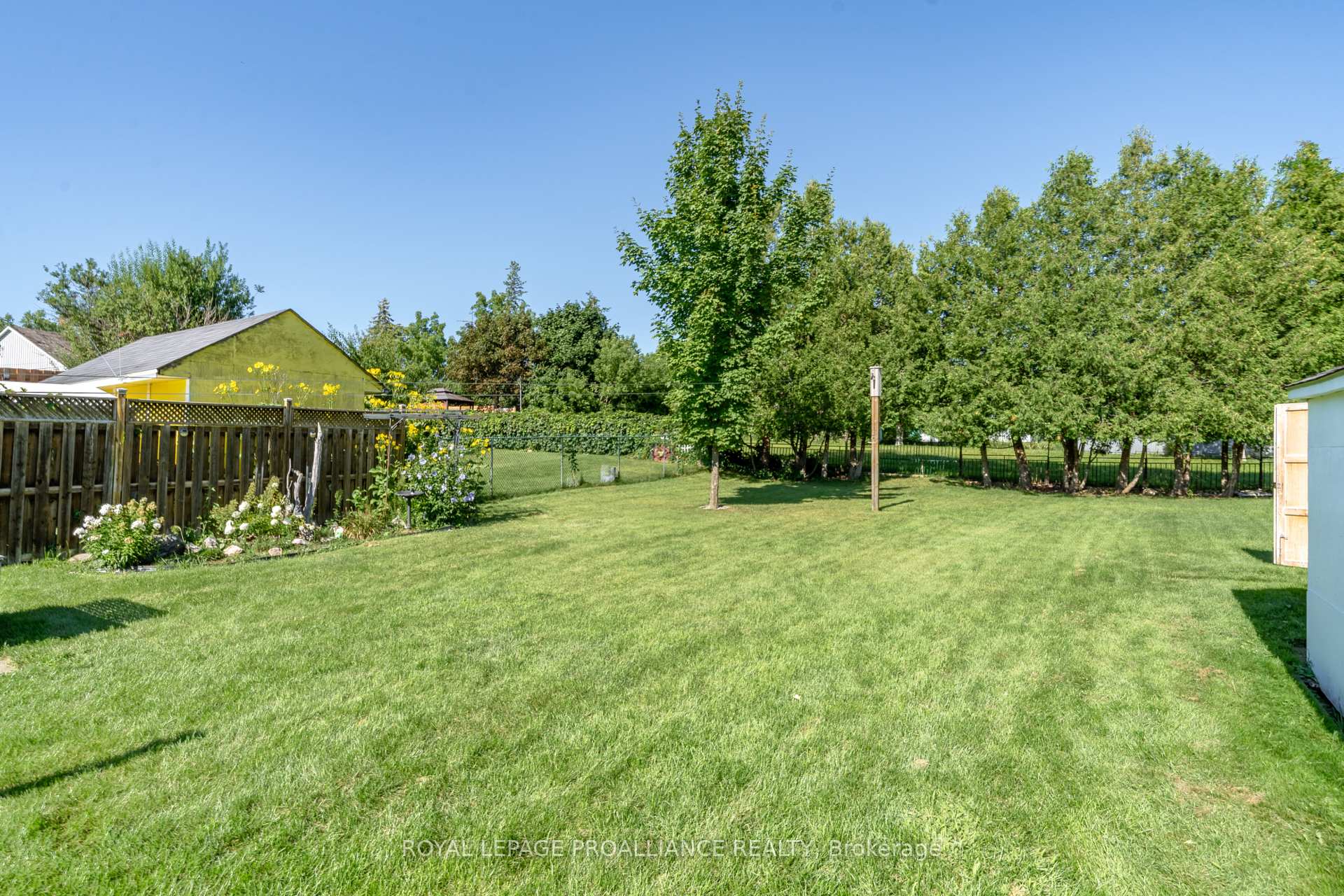Photo 4 of 47 Orchard Drive, Belleville, Belleville Ward — HOMEH