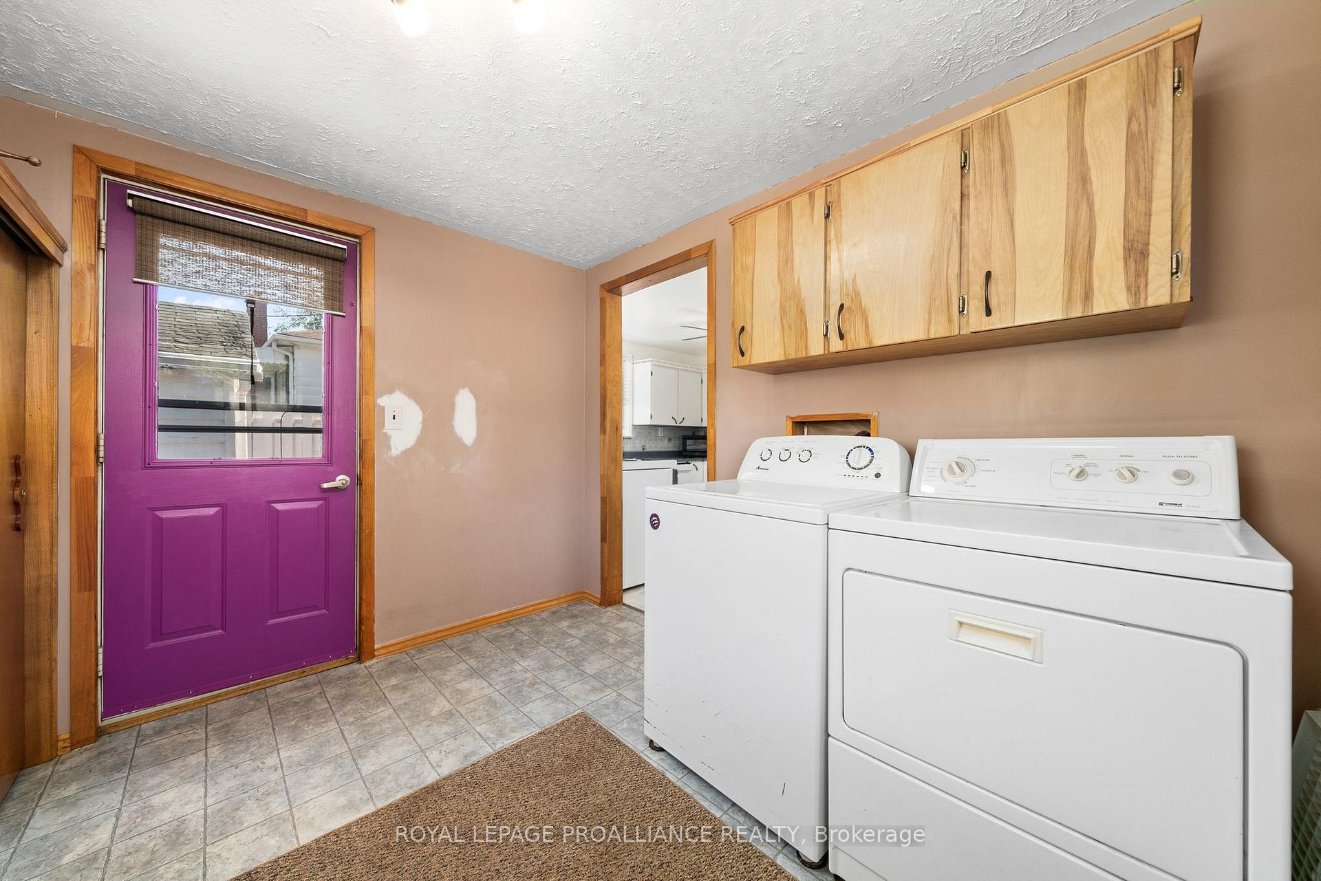 Photo 20 of 47 Orchard Drive, Belleville, Belleville Ward — HOMEH