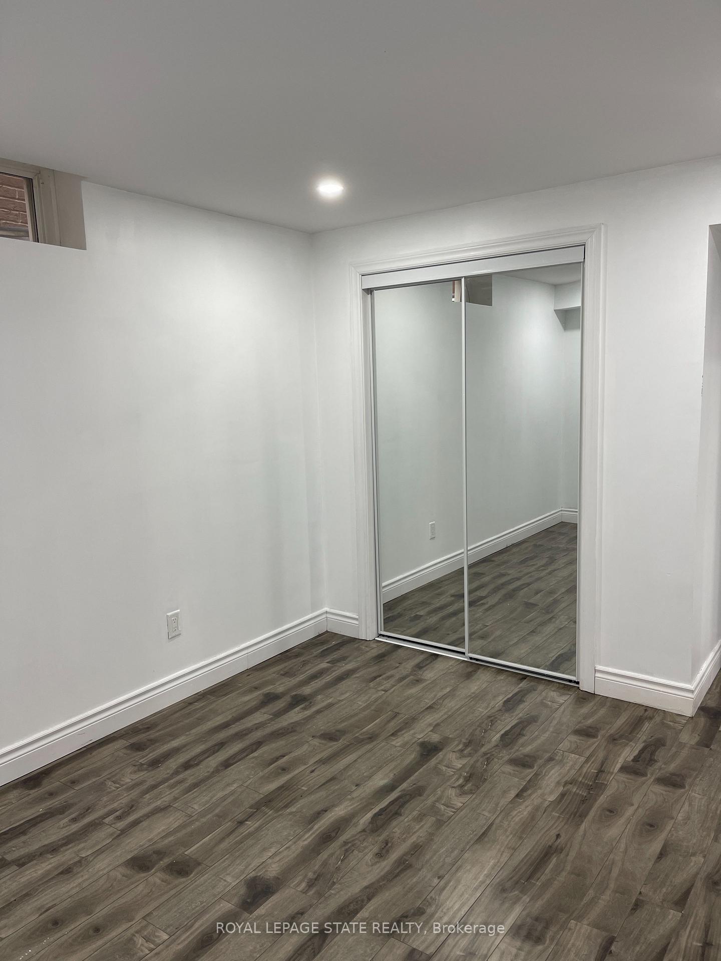 Photo 13 of Unit B, 125 Lampman Drive, Grimsby, Grimsby West — HOMEH