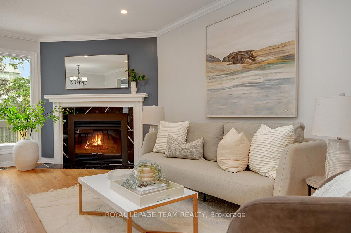 Photo 5 of 25 Sarrazin Way, Ottawa, Barrhaven - Cedargrove/Fraserdale — HOMEH