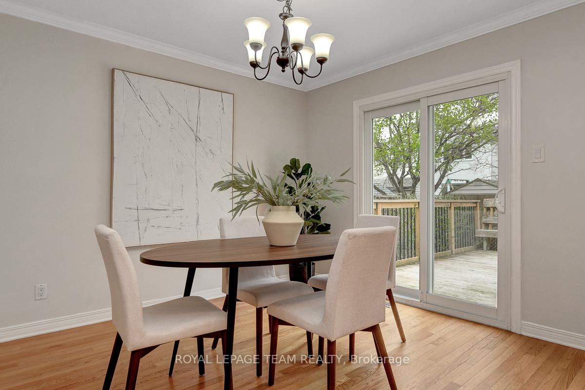 Photo 10 of 25 Sarrazin Way, Ottawa, Barrhaven - Cedargrove/Fraserdale — HOMEH