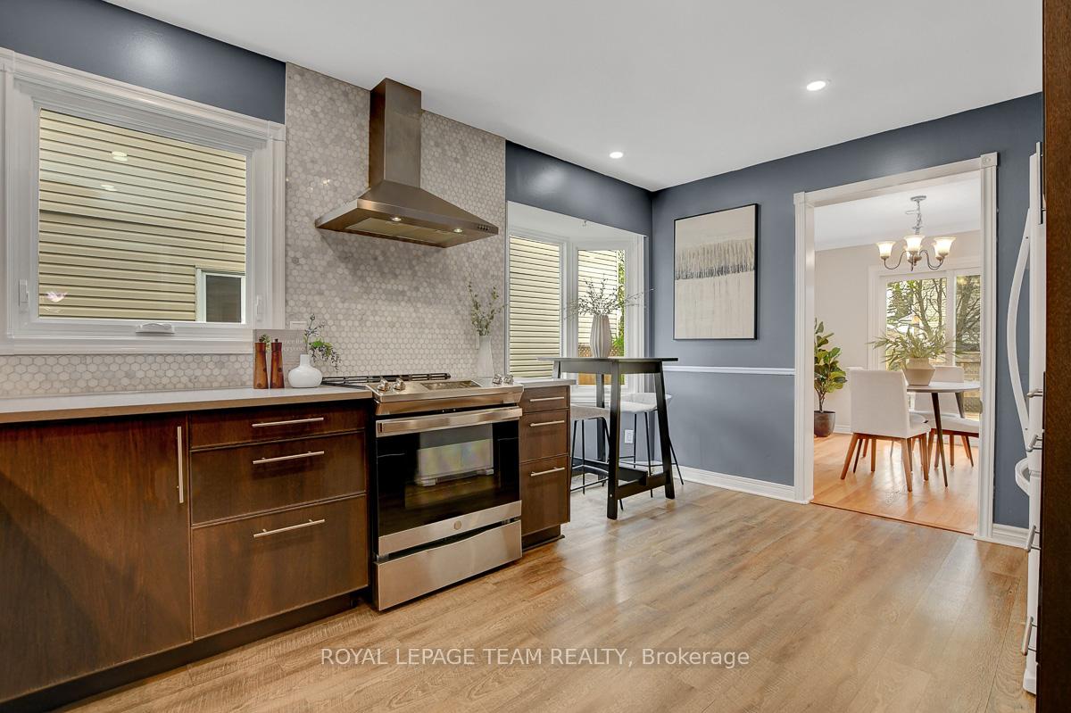 Photo 17 of 25 Sarrazin Way, Ottawa, Barrhaven - Cedargrove/Fraserdale — HOMEH