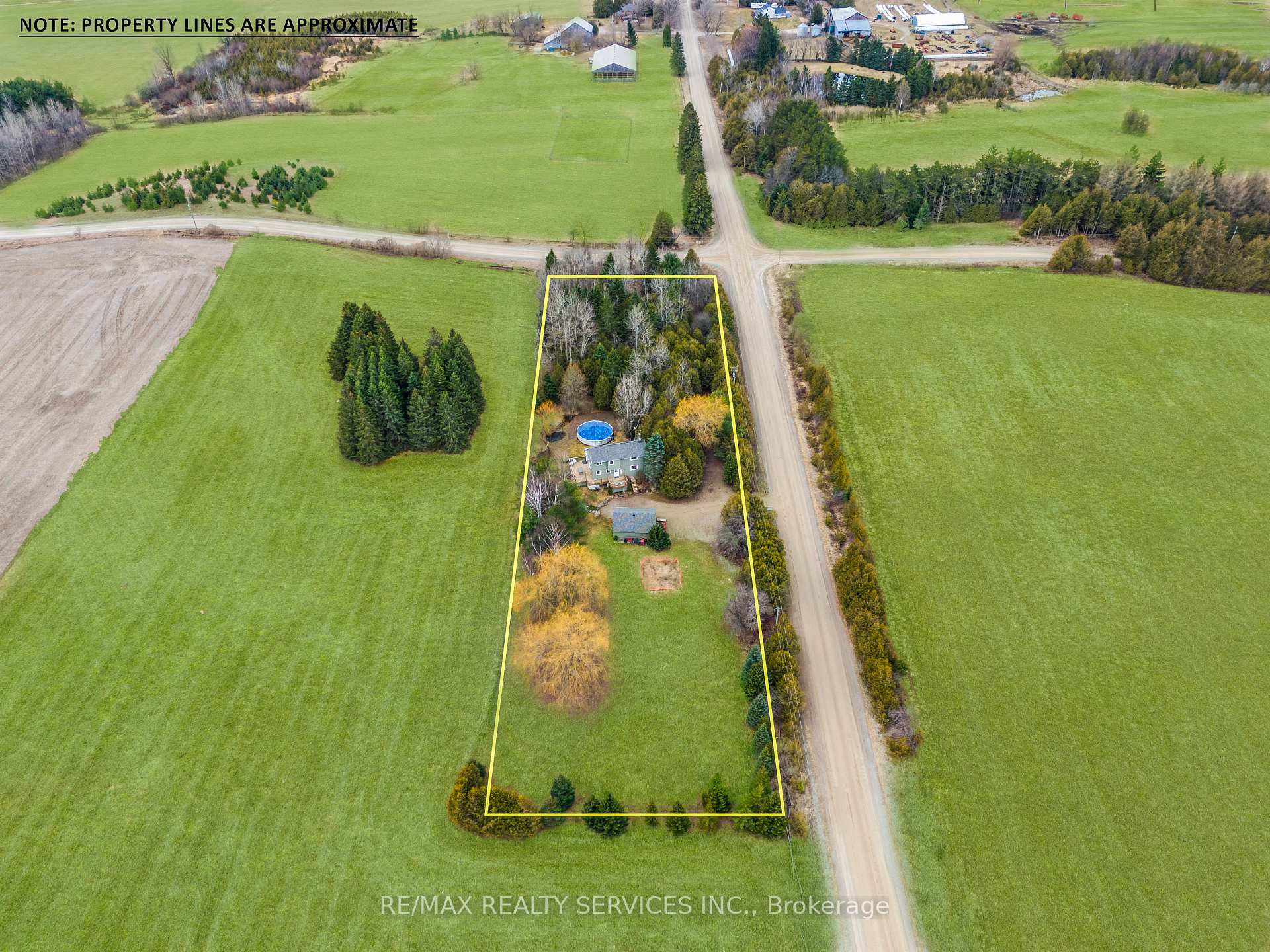Photo 5 of 9009 Sideroad 27, Erin, Rural Erin — HOMEH
