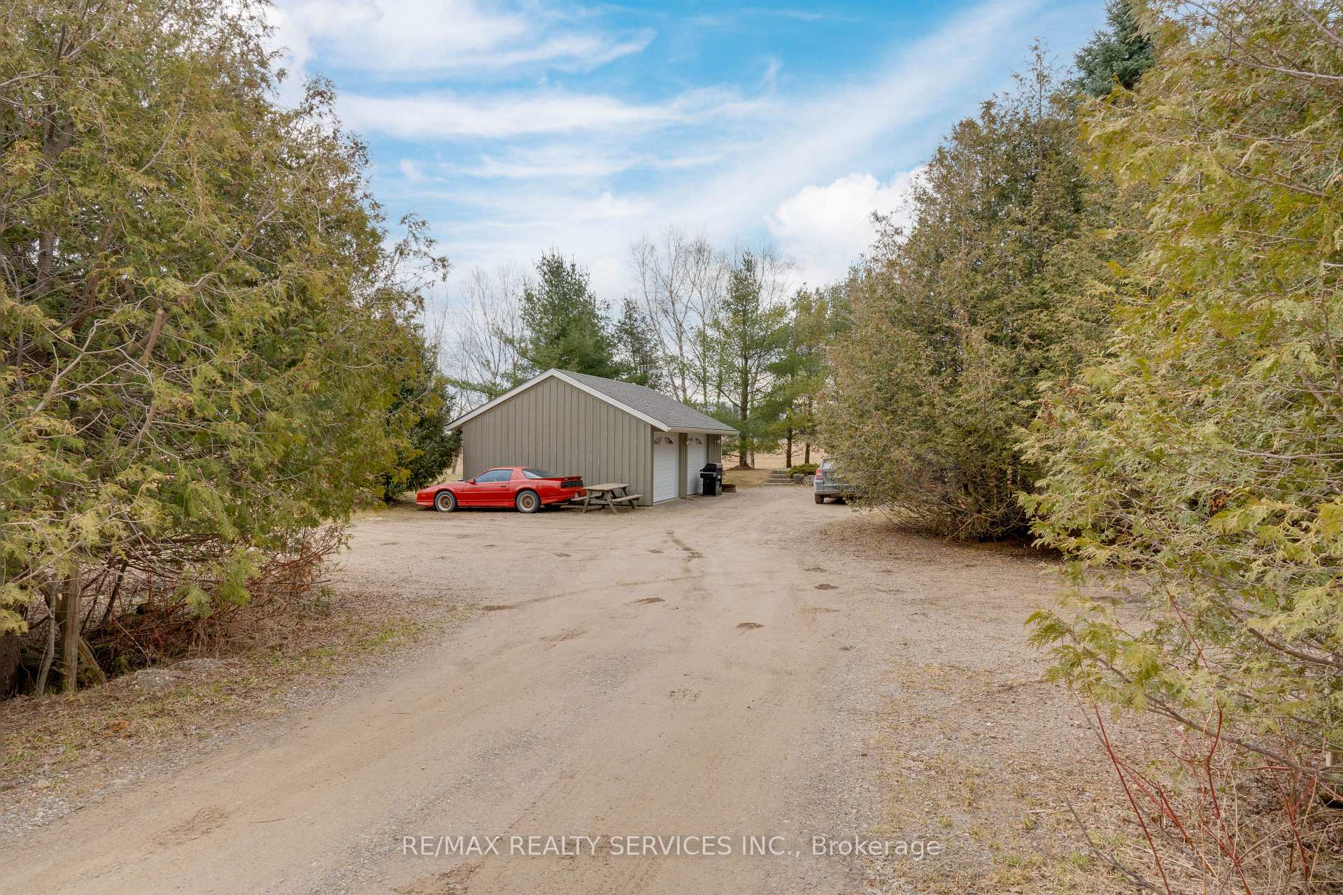 Photo 40 of 9009 Sideroad 27, Erin, Rural Erin — HOMEH
