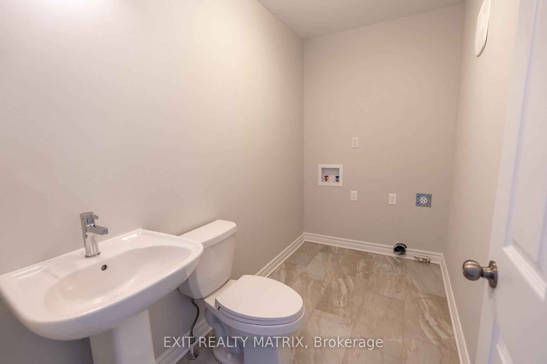 Photo 3 of 724 Walton Street, Cornwall — HOMEH