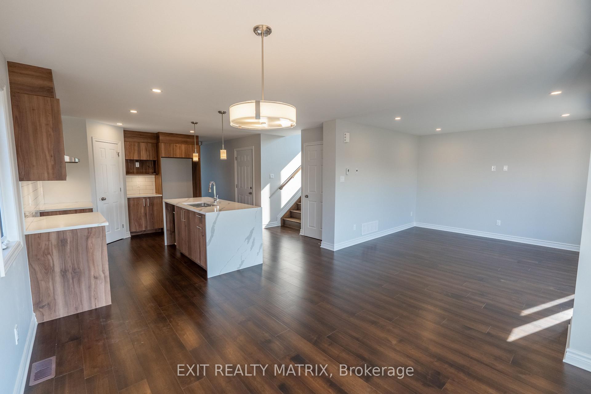 Photo 10 of 724 Walton Street, Cornwall — HOMEH