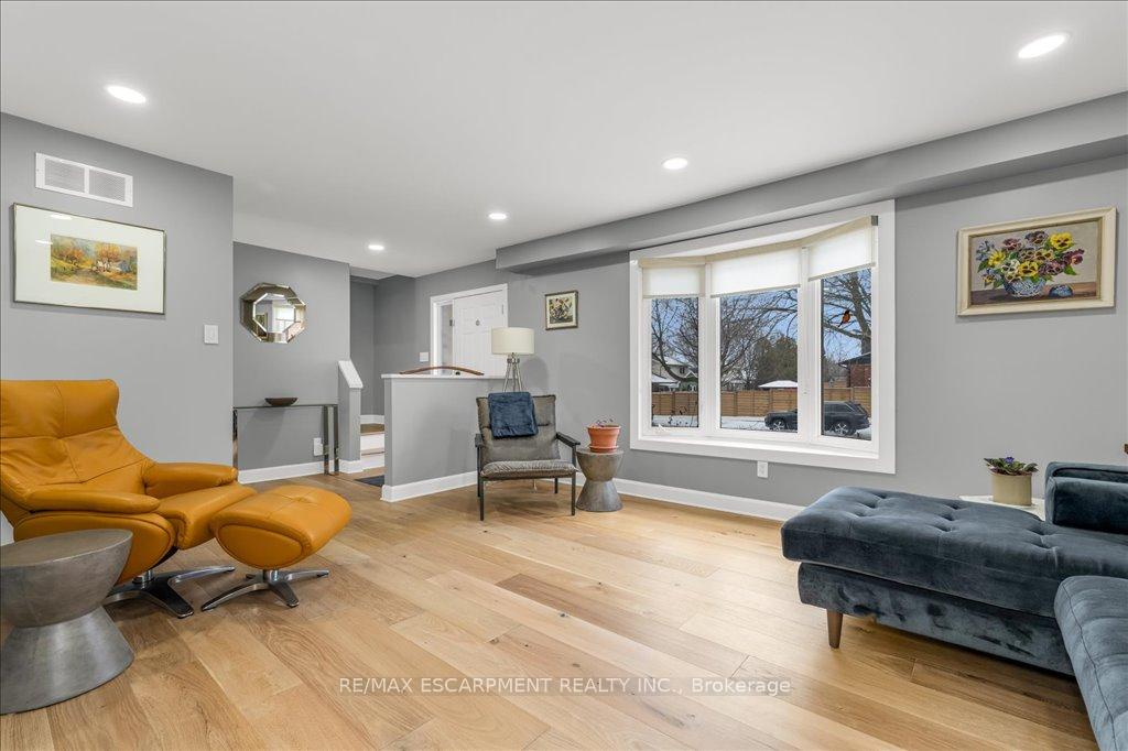 Photo 6 of 19 Bal Harbour Drive, Grimsby, Grimsby Beach — HOMEH