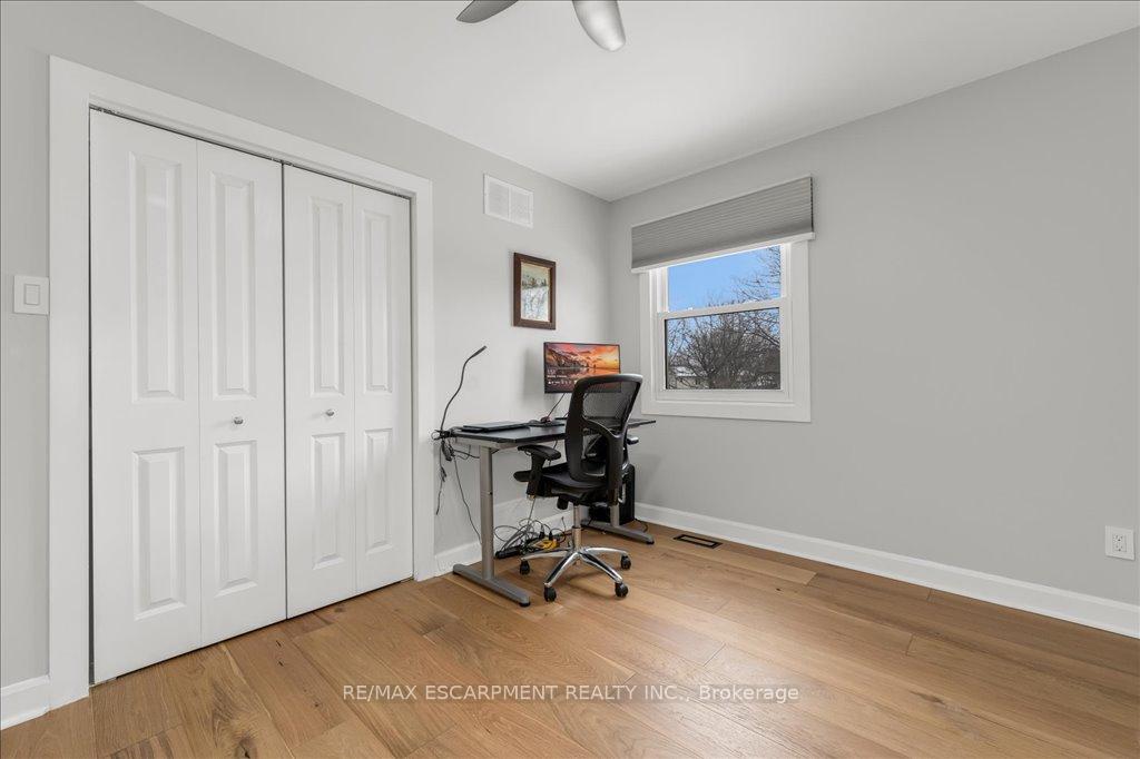 Photo 24 of 19 Bal Harbour Drive, Grimsby, Grimsby Beach — HOMEH