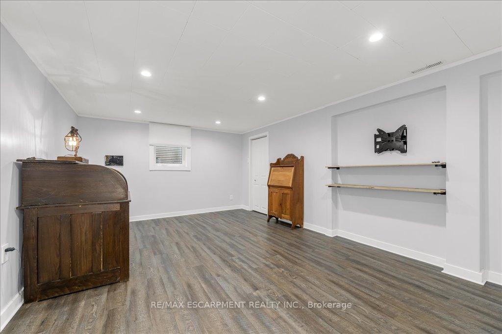 Photo 26 of 19 Bal Harbour Drive, Grimsby, Grimsby Beach — HOMEH