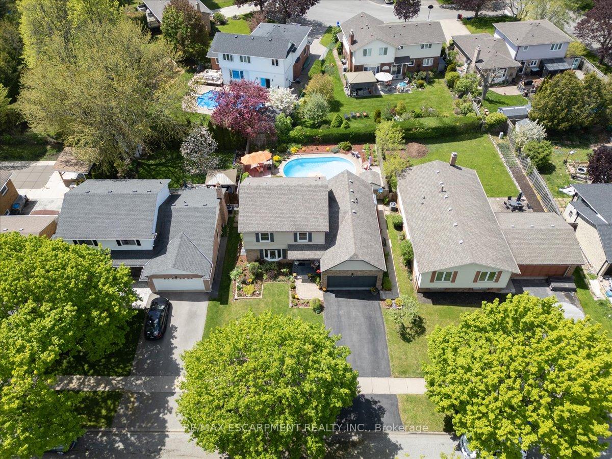 Photo 38 of 19 Bal Harbour Drive, Grimsby, Grimsby Beach — HOMEH