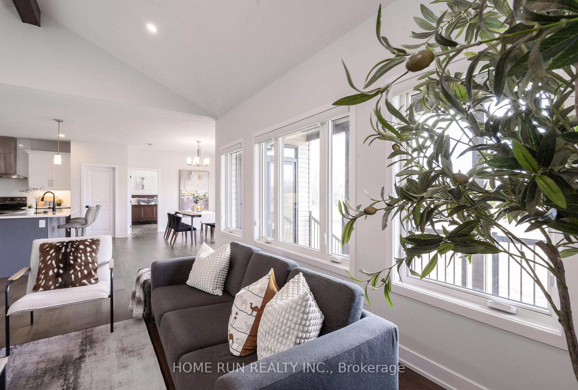 Photo 8 of 212 Summerview Terrace, Ottawa, Greely — HOMEH