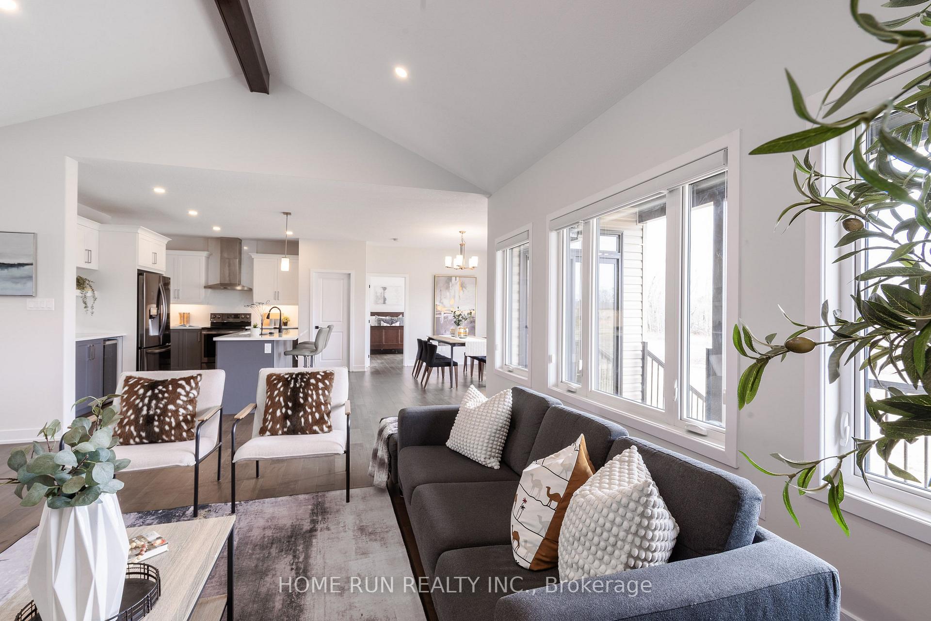 Photo 9 of 212 Summerview Terrace, Ottawa, Greely — HOMEH