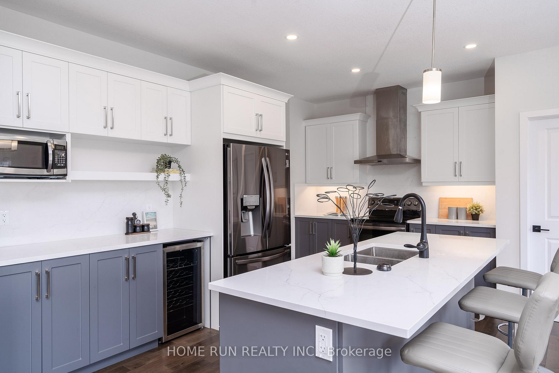 Photo 12 of 212 Summerview Terrace, Ottawa, Greely — HOMEH