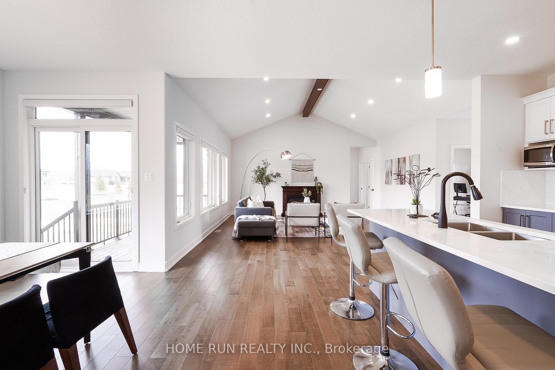 Photo 28 of 212 Summerview Terrace, Ottawa, Greely — HOMEH