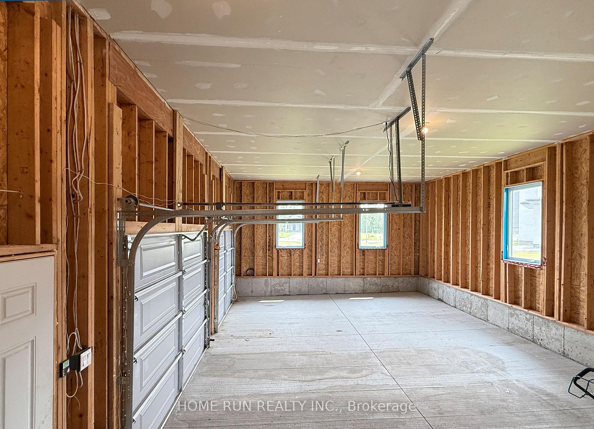 Photo 42 of 212 Summerview Terrace, Ottawa, Greely — HOMEH