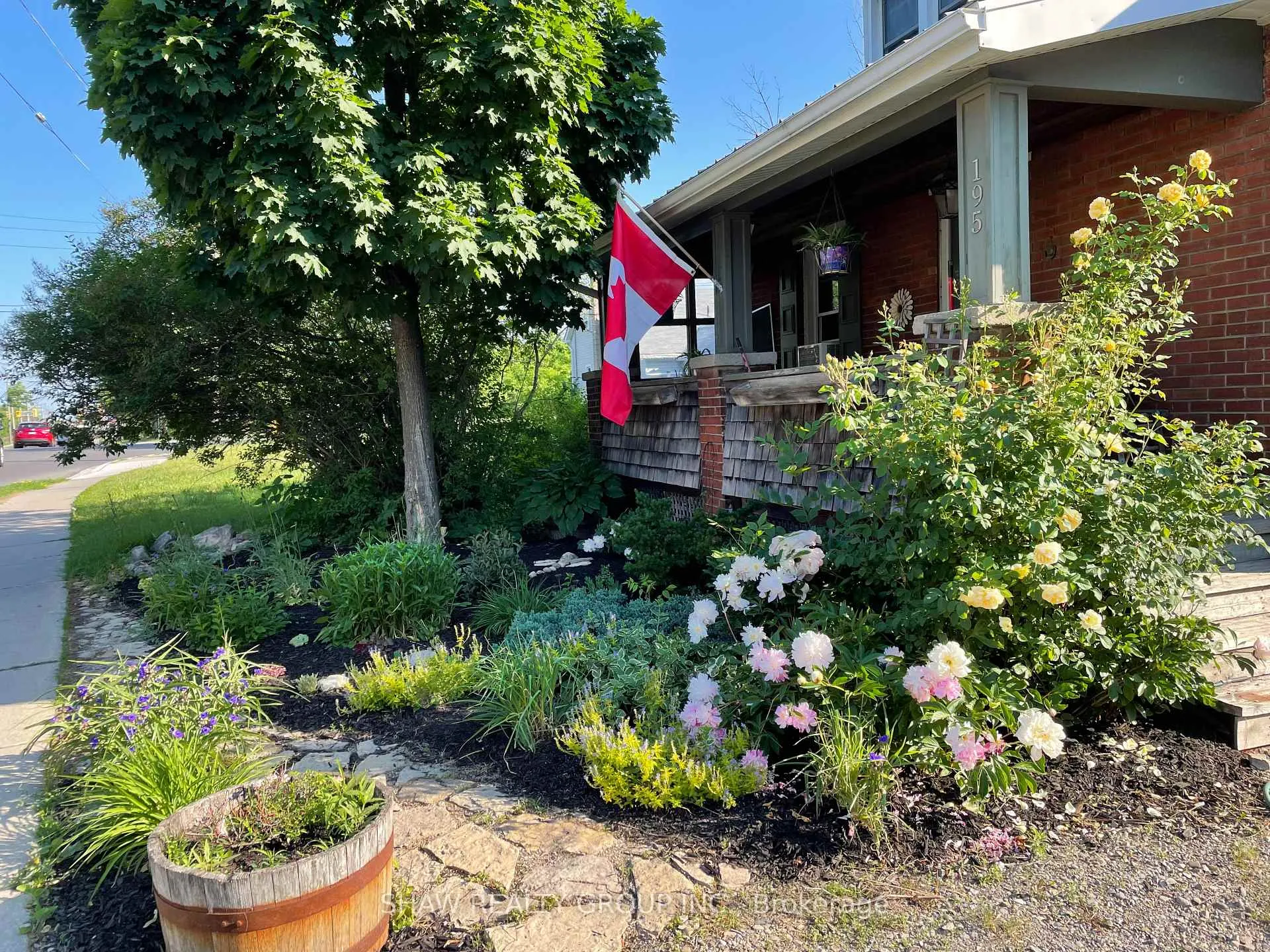 Photo 4 of 195 Edinburgh Road N, Guelph, Downtown — HOMEH