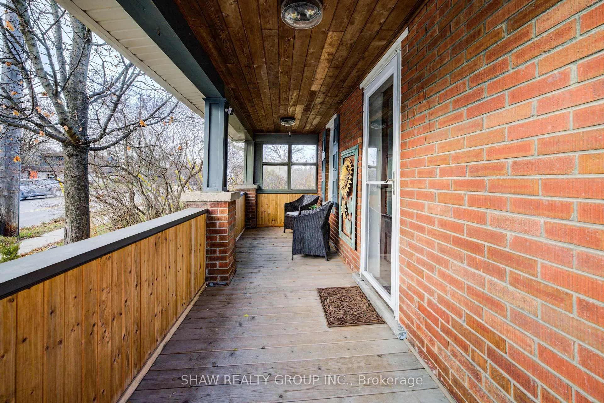 Photo 9 of 195 Edinburgh Road N, Guelph, Downtown — HOMEH
