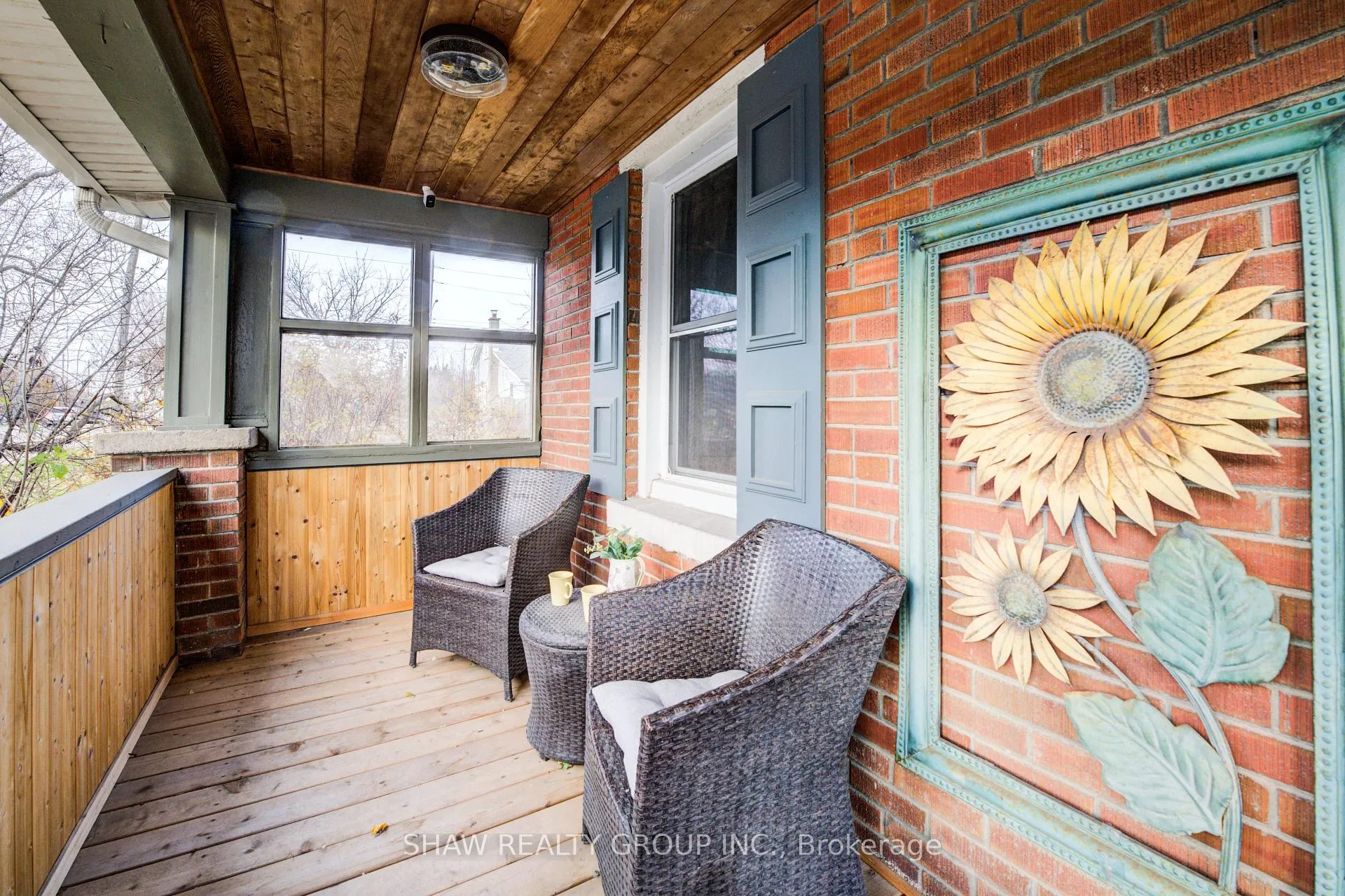 Photo 11 of 195 Edinburgh Road N, Guelph, Downtown — HOMEH