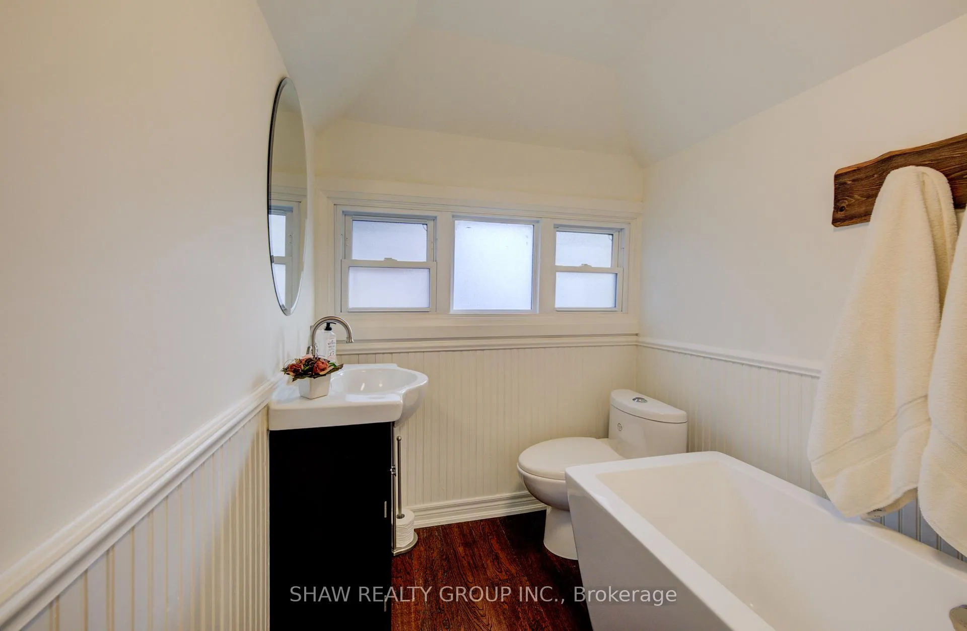 Photo 55 of 195 Edinburgh Road N, Guelph, Downtown — HOMEH