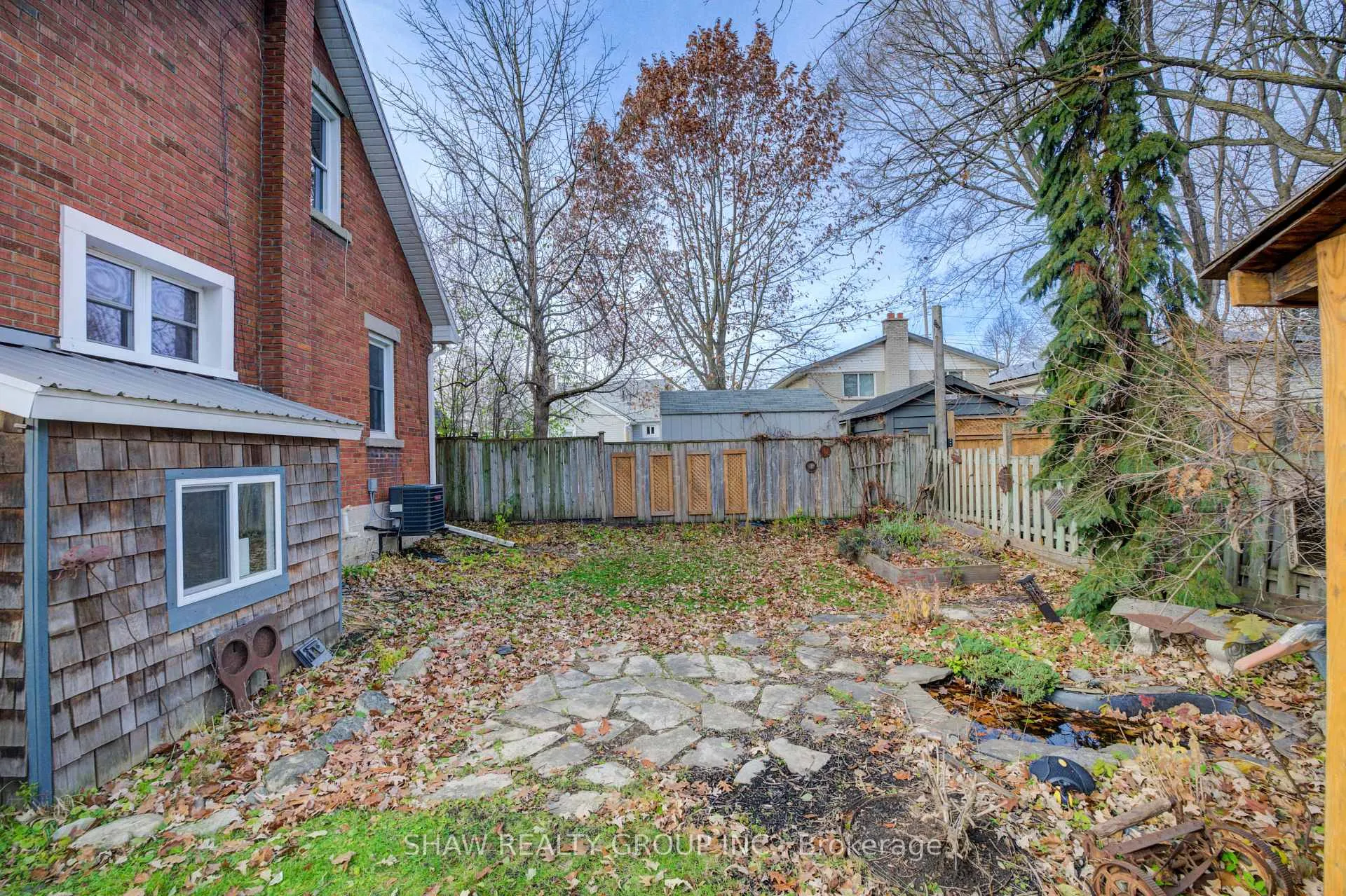 Photo 69 of 195 Edinburgh Road N, Guelph, Downtown — HOMEH