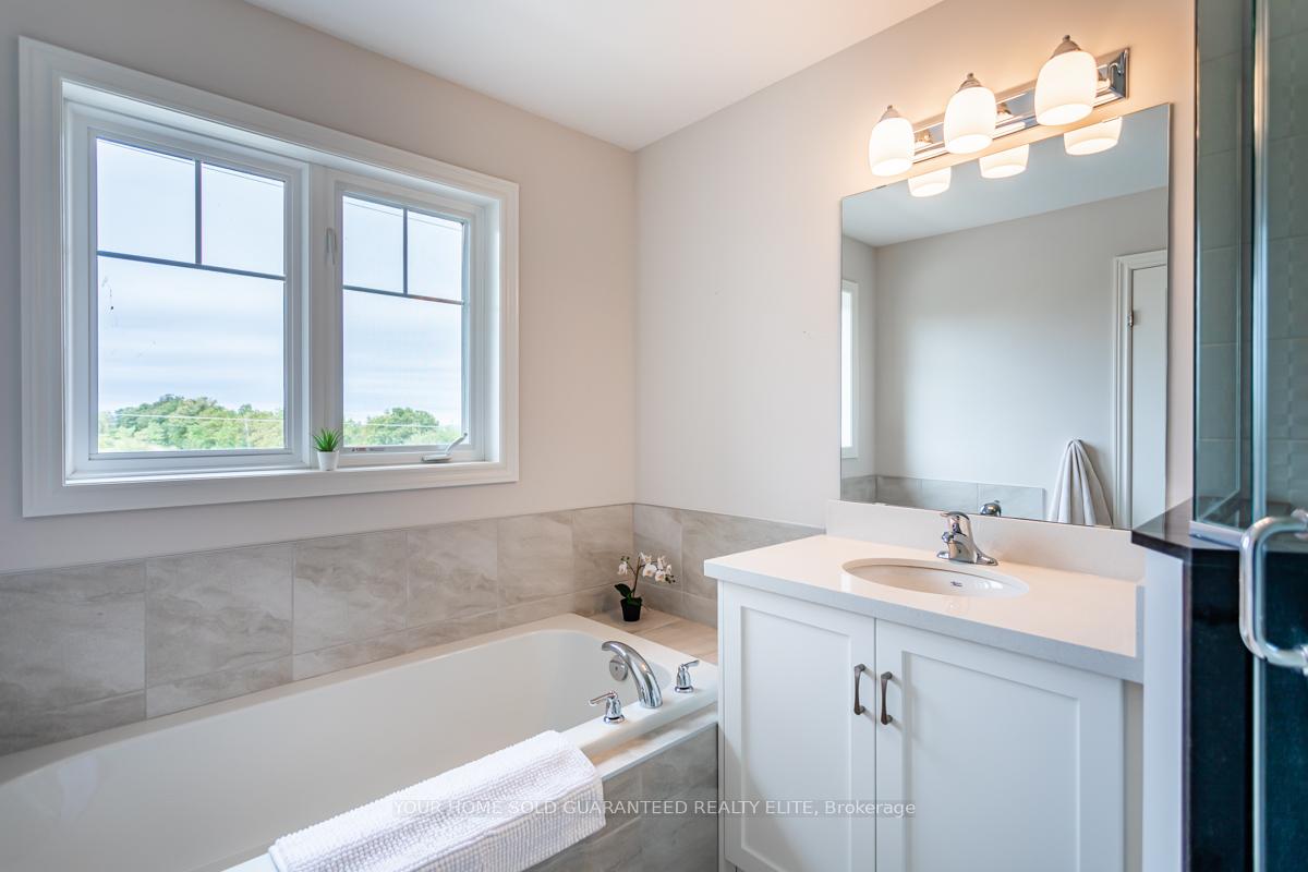 Photo 13 of 120 Dunrobin Lane, Grimsby, Grimsby Beach — HOMEH