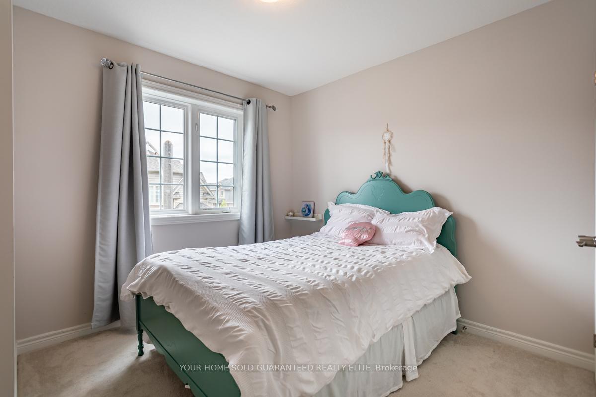 Photo 14 of 120 Dunrobin Lane, Grimsby, Grimsby Beach — HOMEH