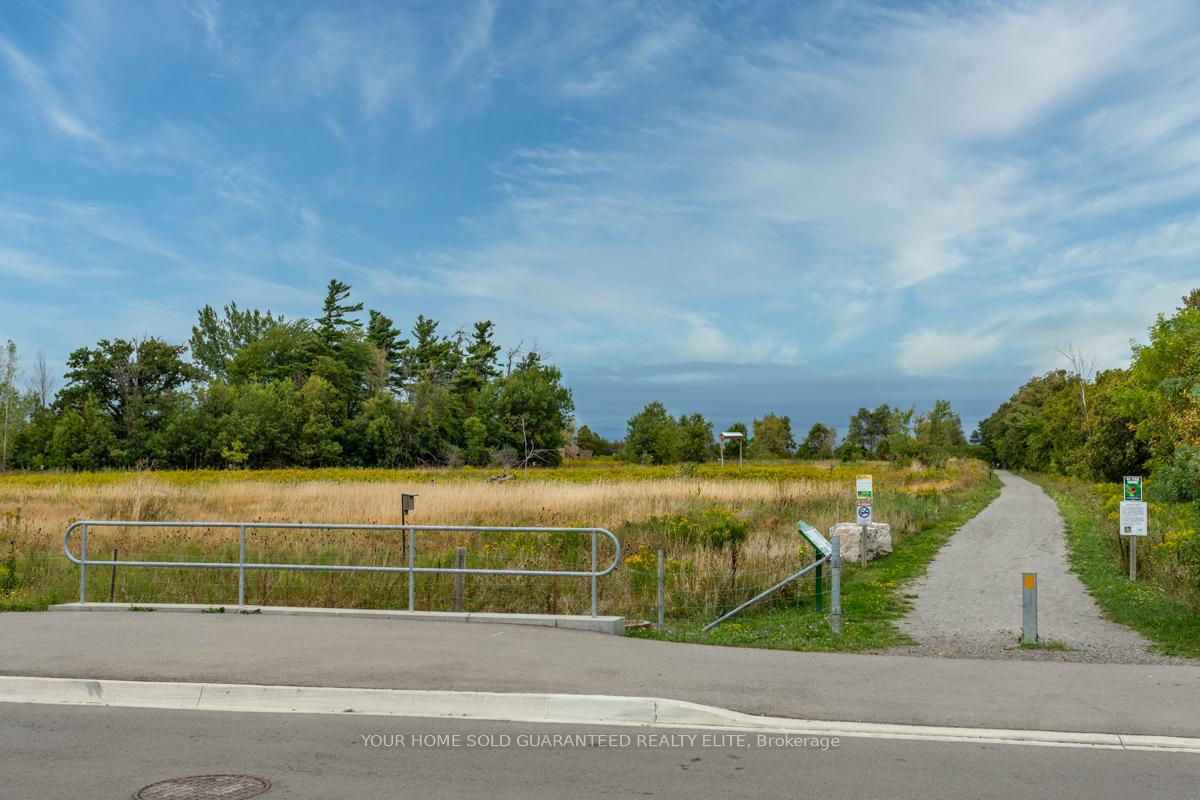 Photo 20 of 120 Dunrobin Lane, Grimsby, Grimsby Beach — HOMEH
