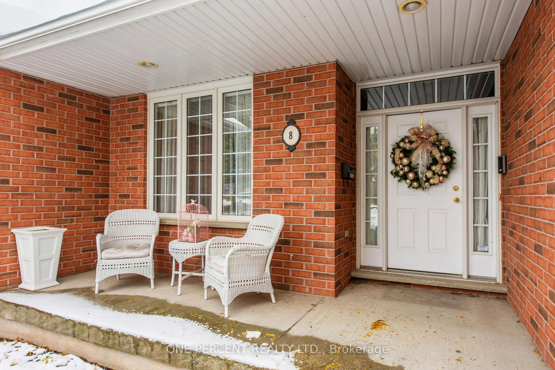 Photo 5 of 8 Trillium Court, Guelph, Kortright Hills — HOMEH