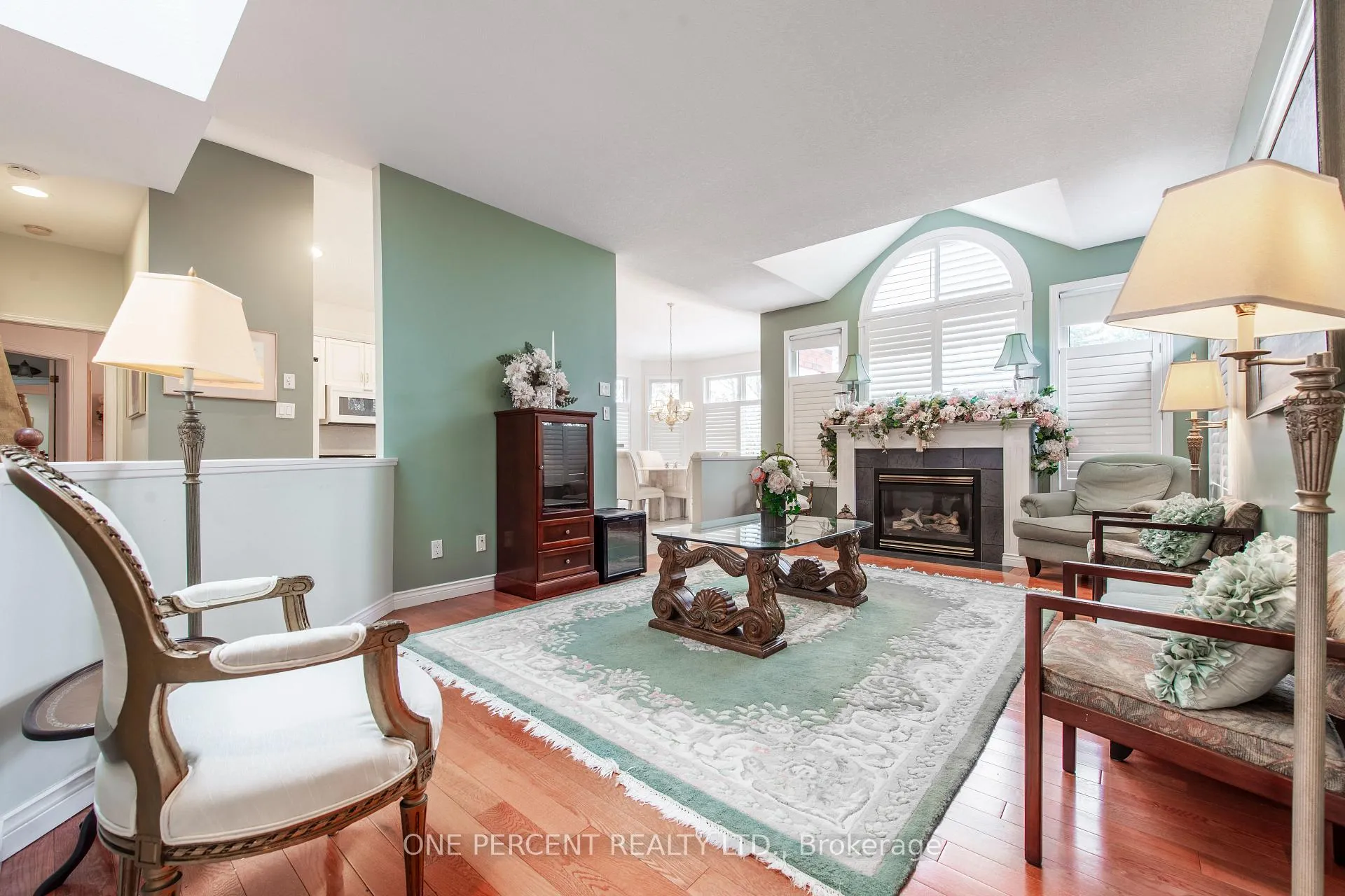 Photo 10 of 8 Trillium Court, Guelph, Kortright Hills — HOMEH