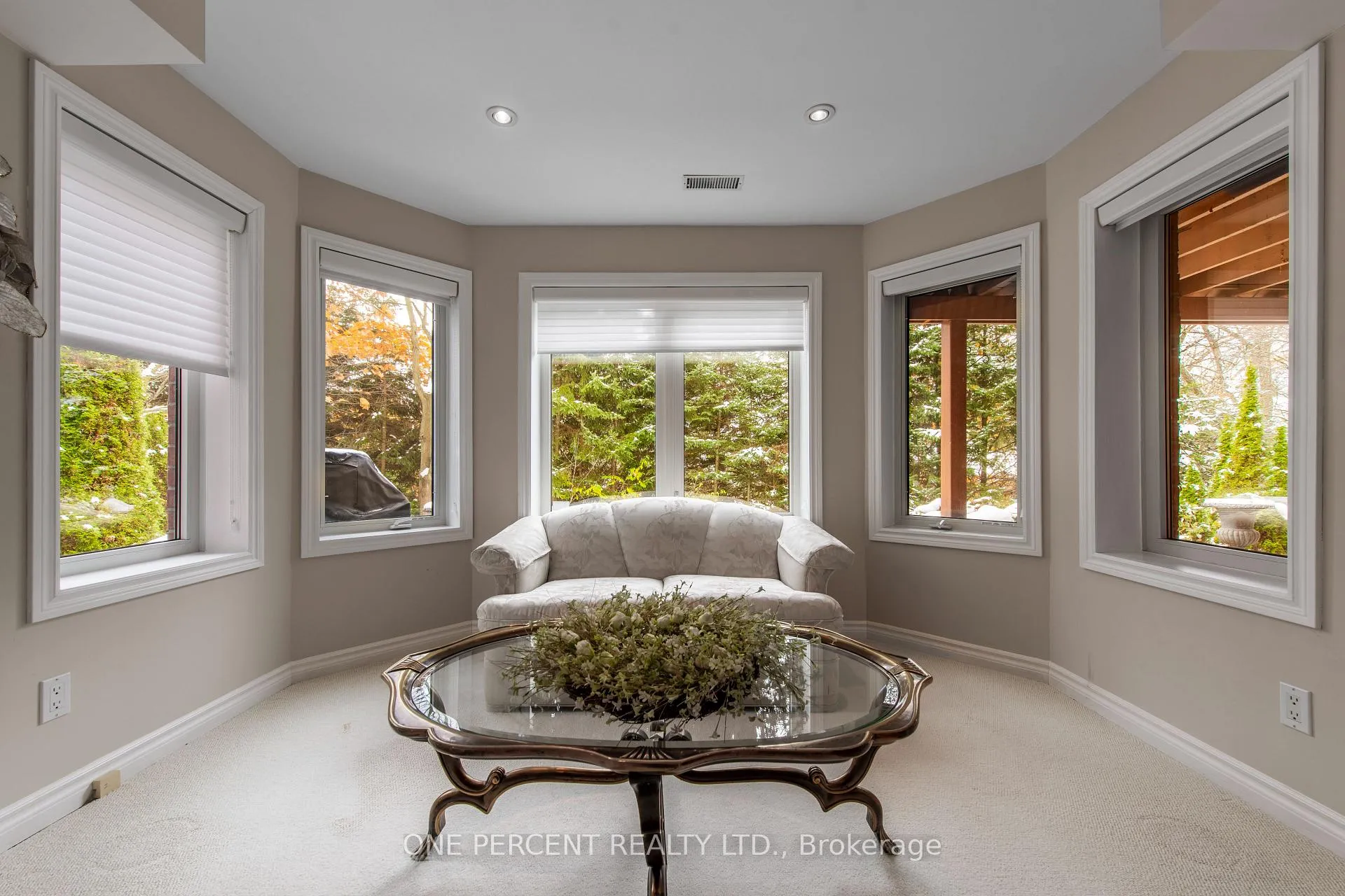 Photo 37 of 8 Trillium Court, Guelph, Kortright Hills — HOMEH