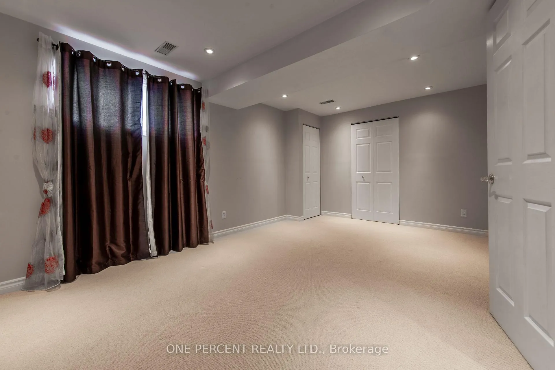 Photo 49 of 8 Trillium Court, Guelph, Kortright Hills — HOMEH
