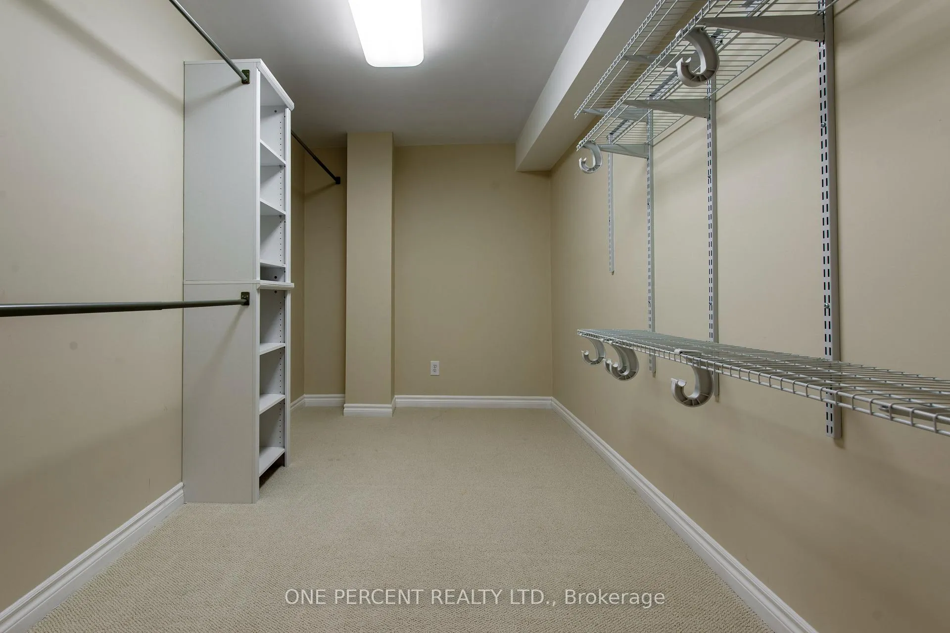 Photo 54 of 8 Trillium Court, Guelph, Kortright Hills — HOMEH