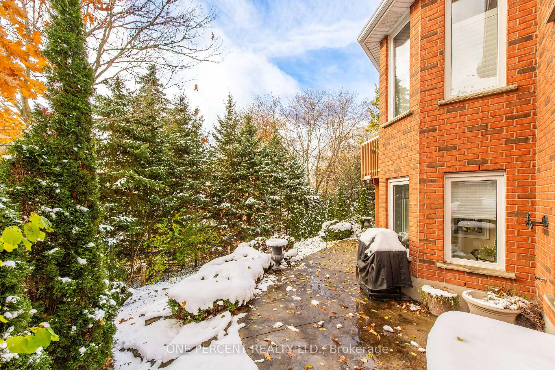 Photo 60 of 8 Trillium Court, Guelph, Kortright Hills — HOMEH