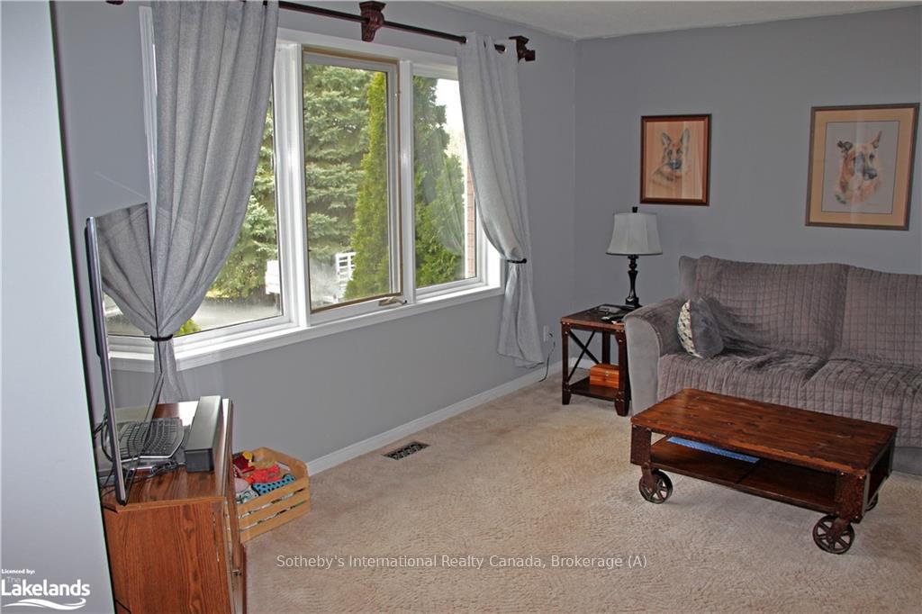 Photo 4 of 20 Wagner Road, Clearview, Nottawa — HOMEH