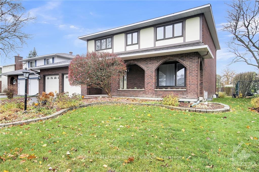 Photo 2 of 17 Grouse Avenue, Ottawa, Barrhaven - Knollsbrook — HOMEH