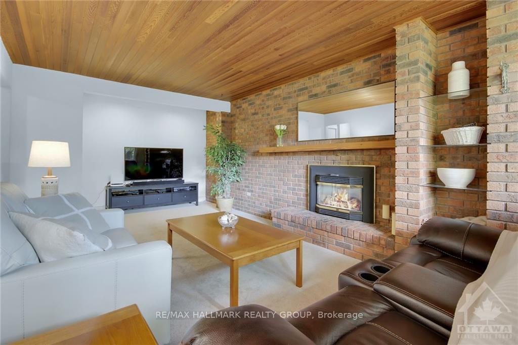 Photo 10 of 17 Grouse Avenue, Ottawa, Barrhaven - Knollsbrook — HOMEH