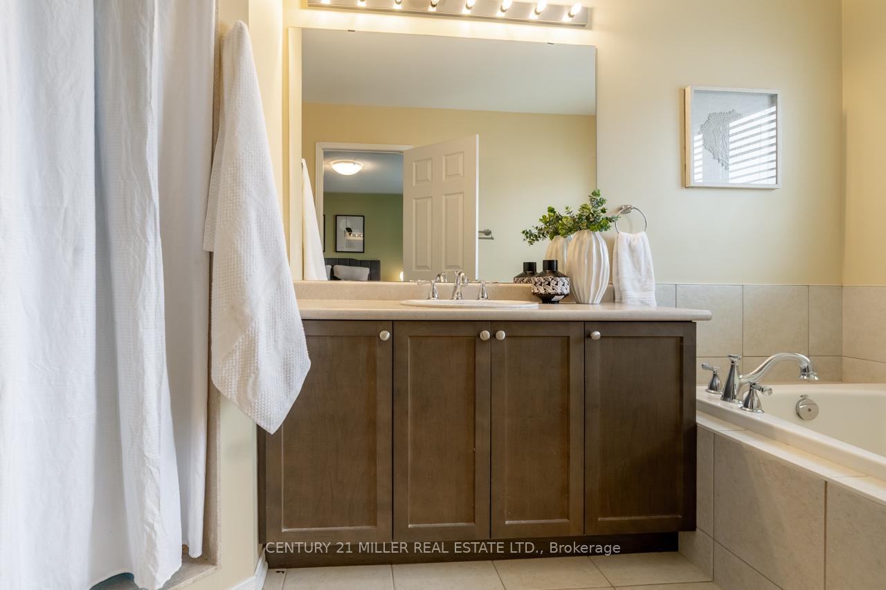 Photo 7 of 4683 Kurtz Road, Burlington, Alton — HOMEH