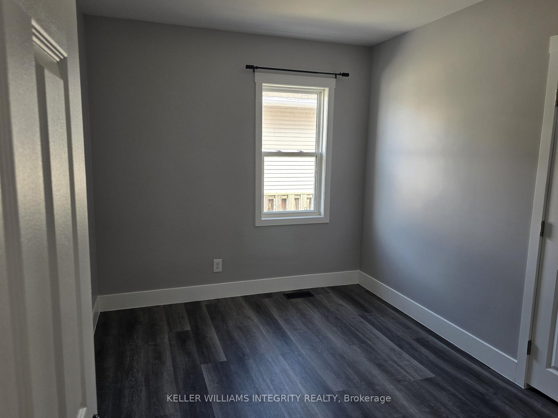 Photo 5 of 1134 Fourth Street E, Cornwall — HOMEH