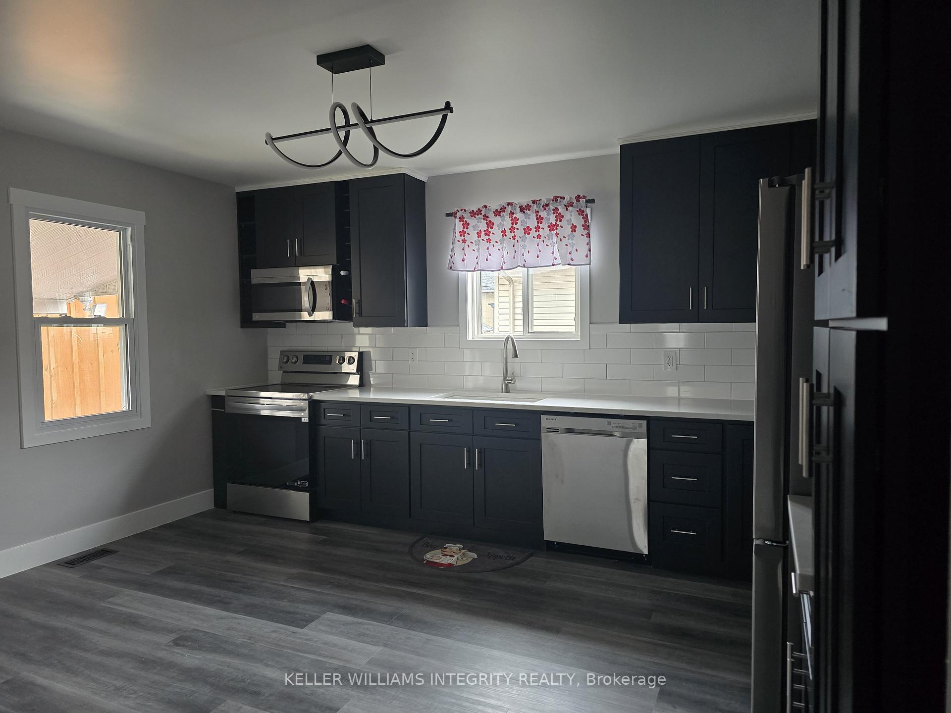Photo 9 of 1134 Fourth Street E, Cornwall — HOMEH