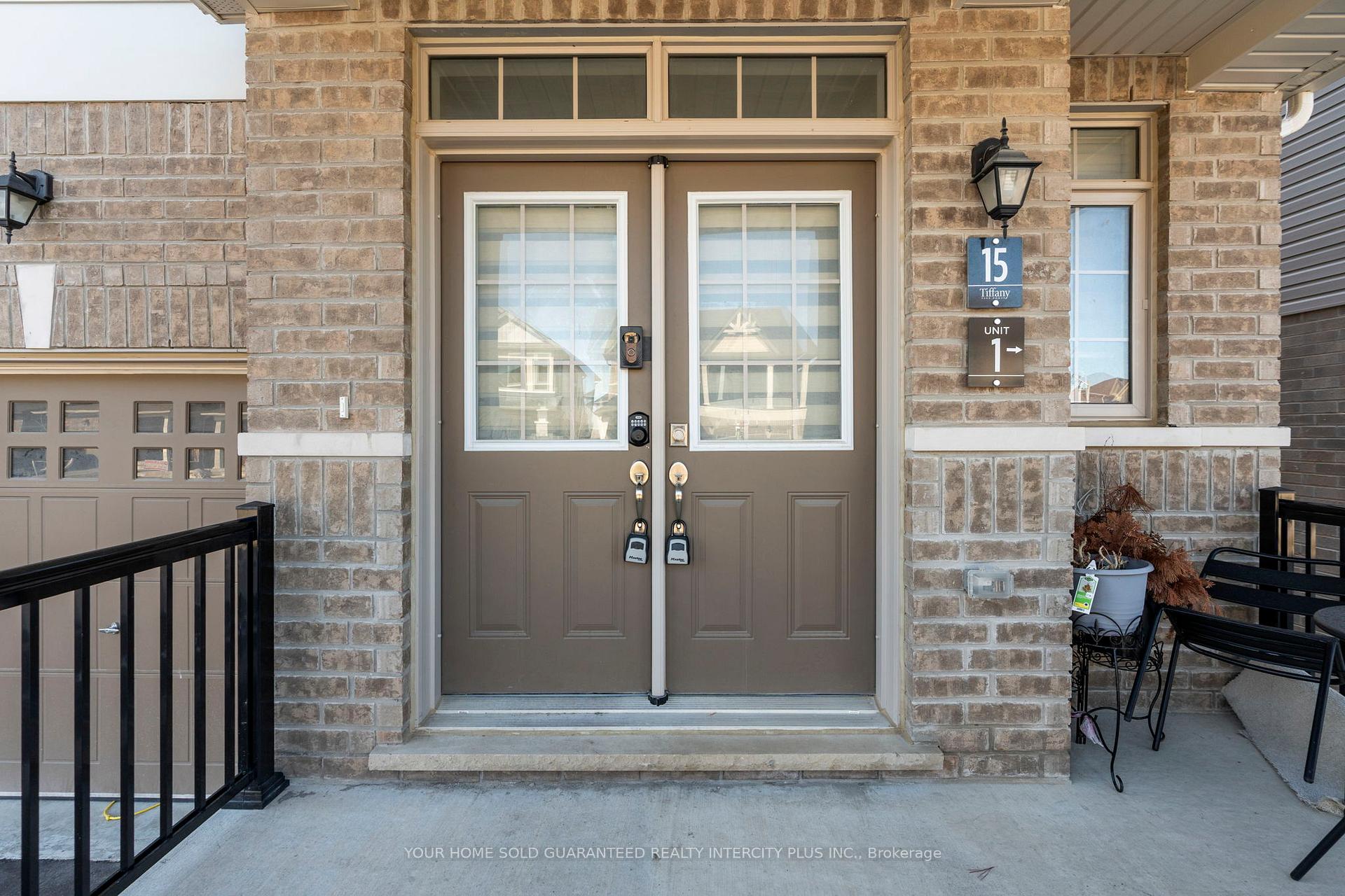 Photo 3 of Unit Unit 1, 15 Valleybrook Road, Barrie, Rural Barrie Southeast — HOMEH