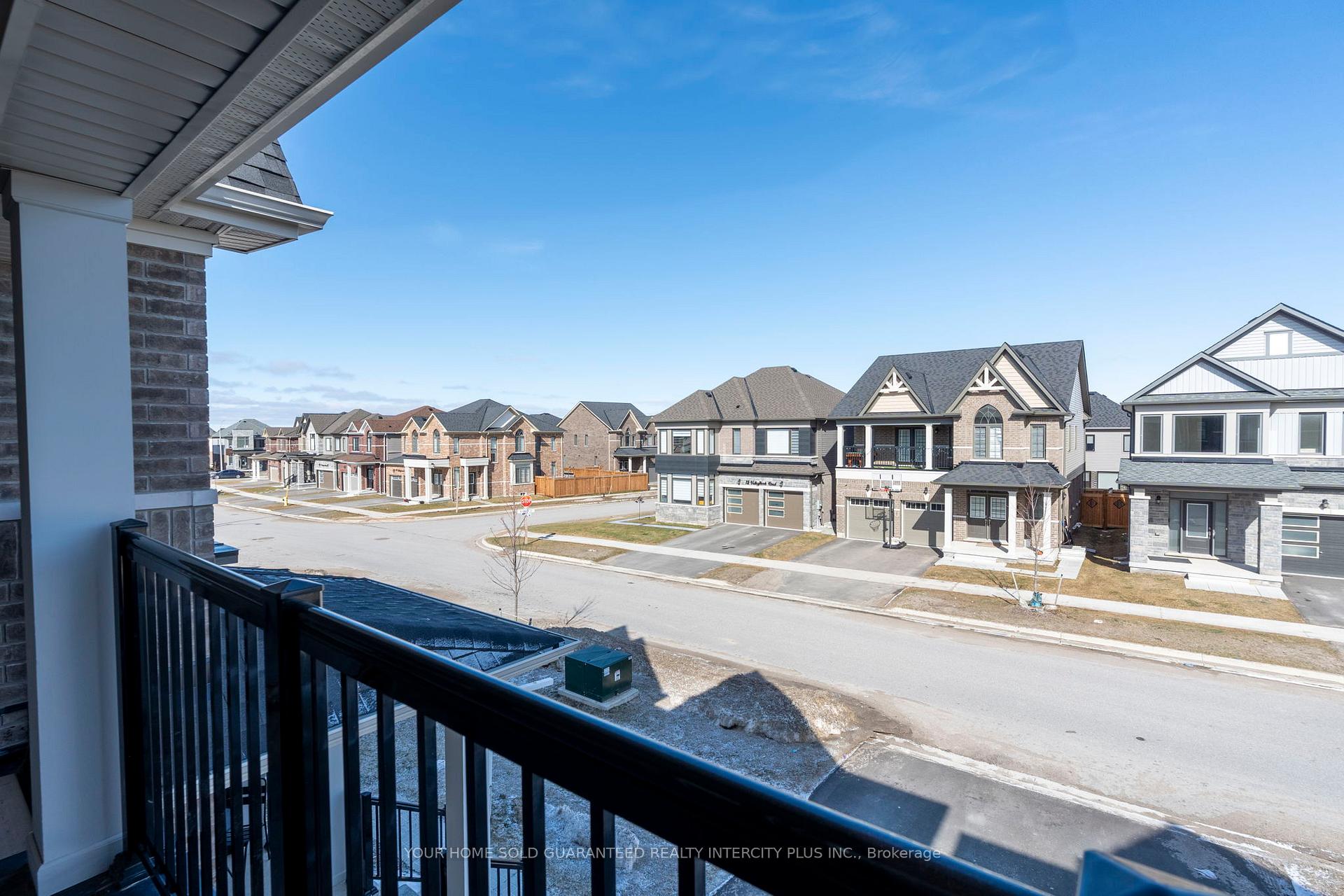Photo 12 of Unit Unit 1, 15 Valleybrook Road, Barrie, Rural Barrie Southeast — HOMEH