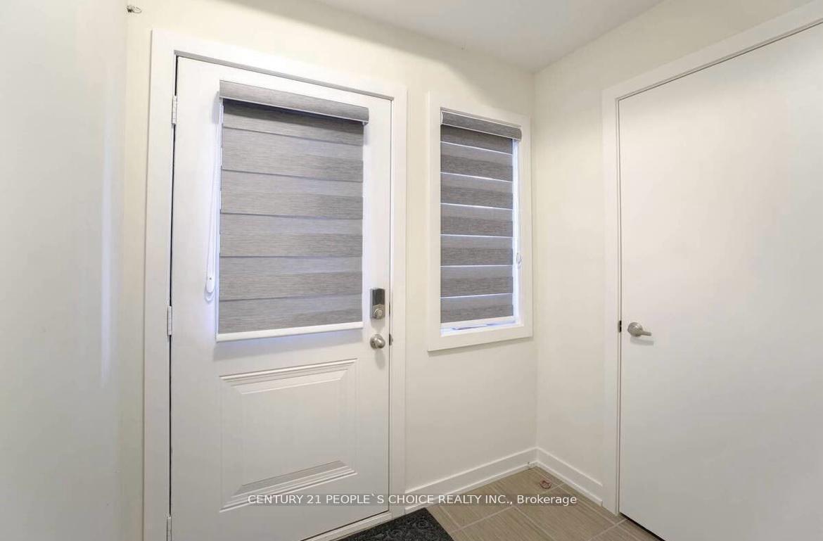 Photo 2 of 590 North Service Road, Hamilton, Stoney Creek — HOMEH