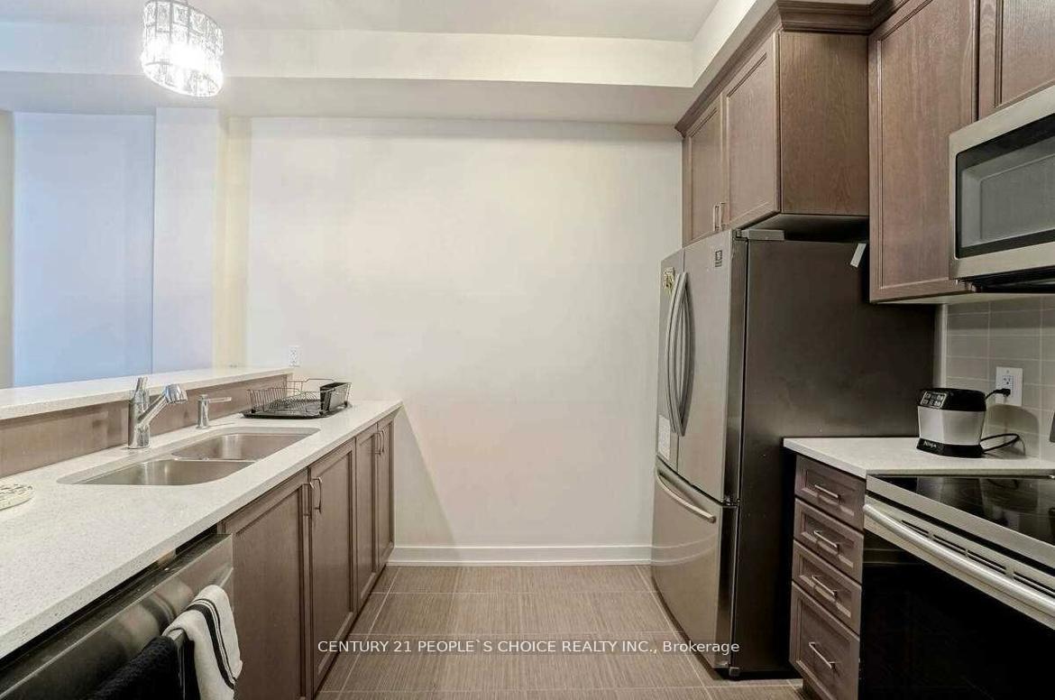 Photo 8 of 590 North Service Road, Hamilton, Stoney Creek — HOMEH