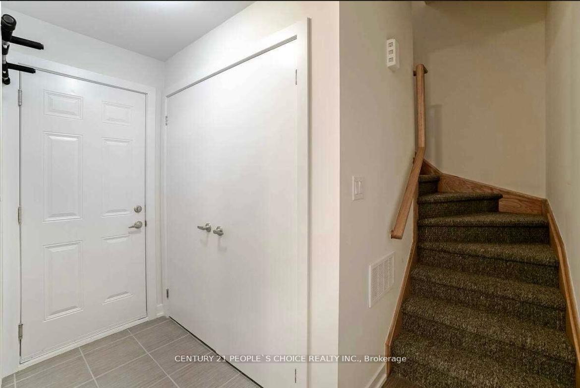 Photo 9 of 590 North Service Road, Hamilton, Stoney Creek — HOMEH