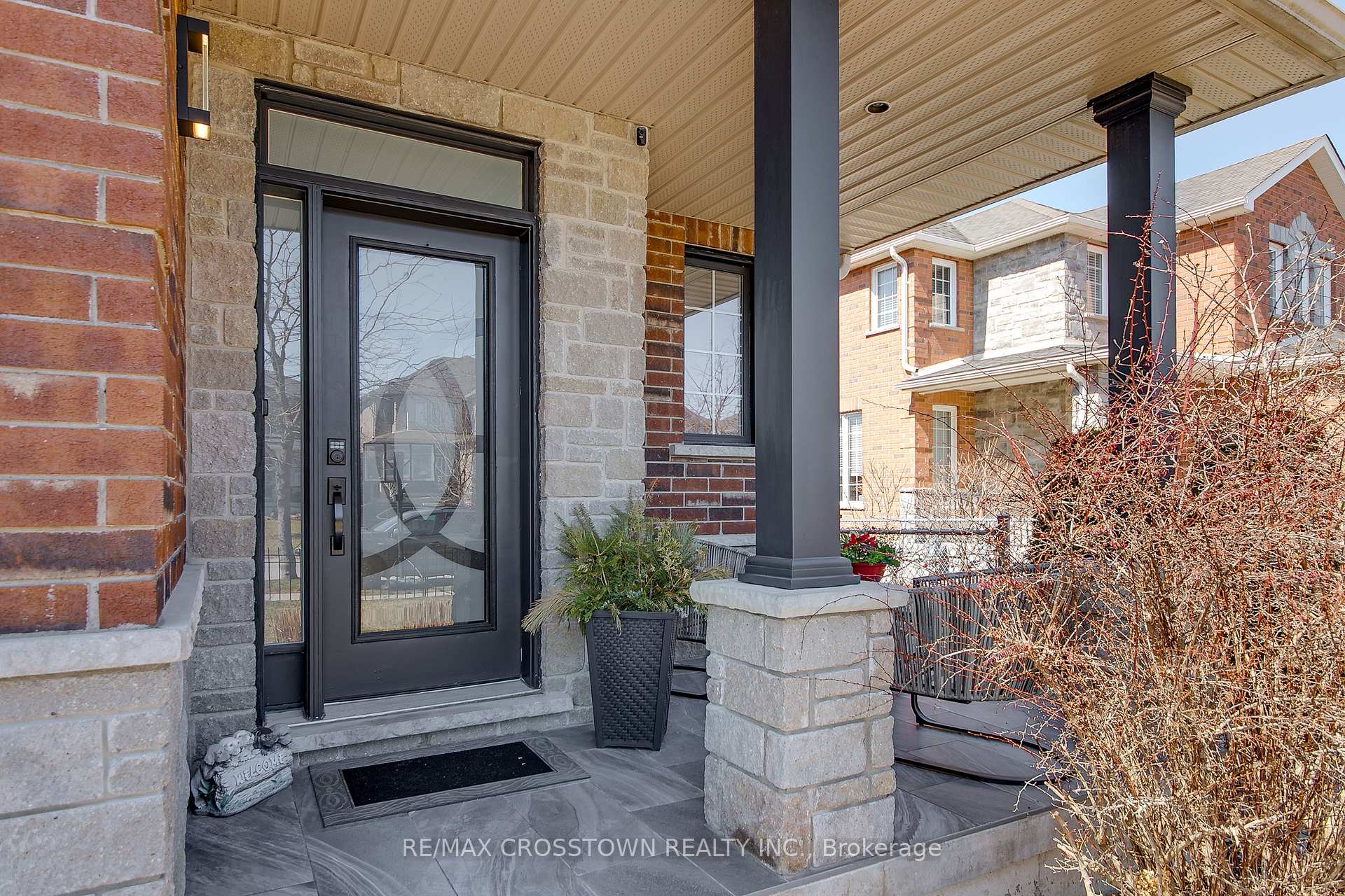 Photo 2 of 56 Graihawk Drive, Barrie, Ardagh — HOMEH