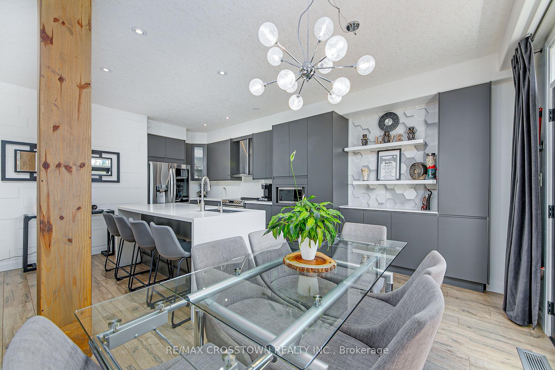 Photo 14 of 56 Graihawk Drive, Barrie, Ardagh — HOMEH