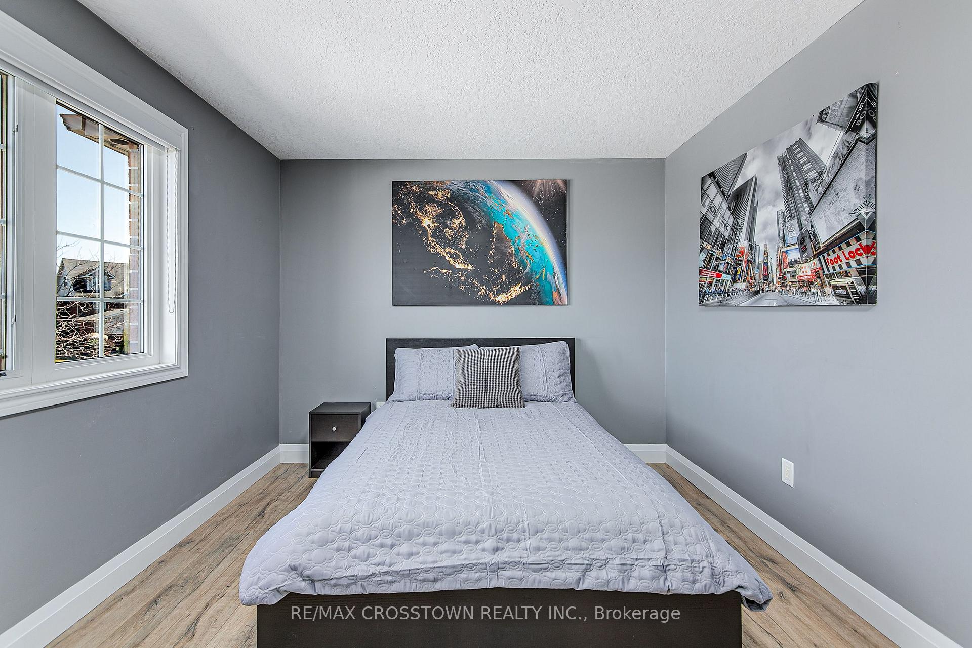Photo 17 of 56 Graihawk Drive, Barrie, Ardagh — HOMEH