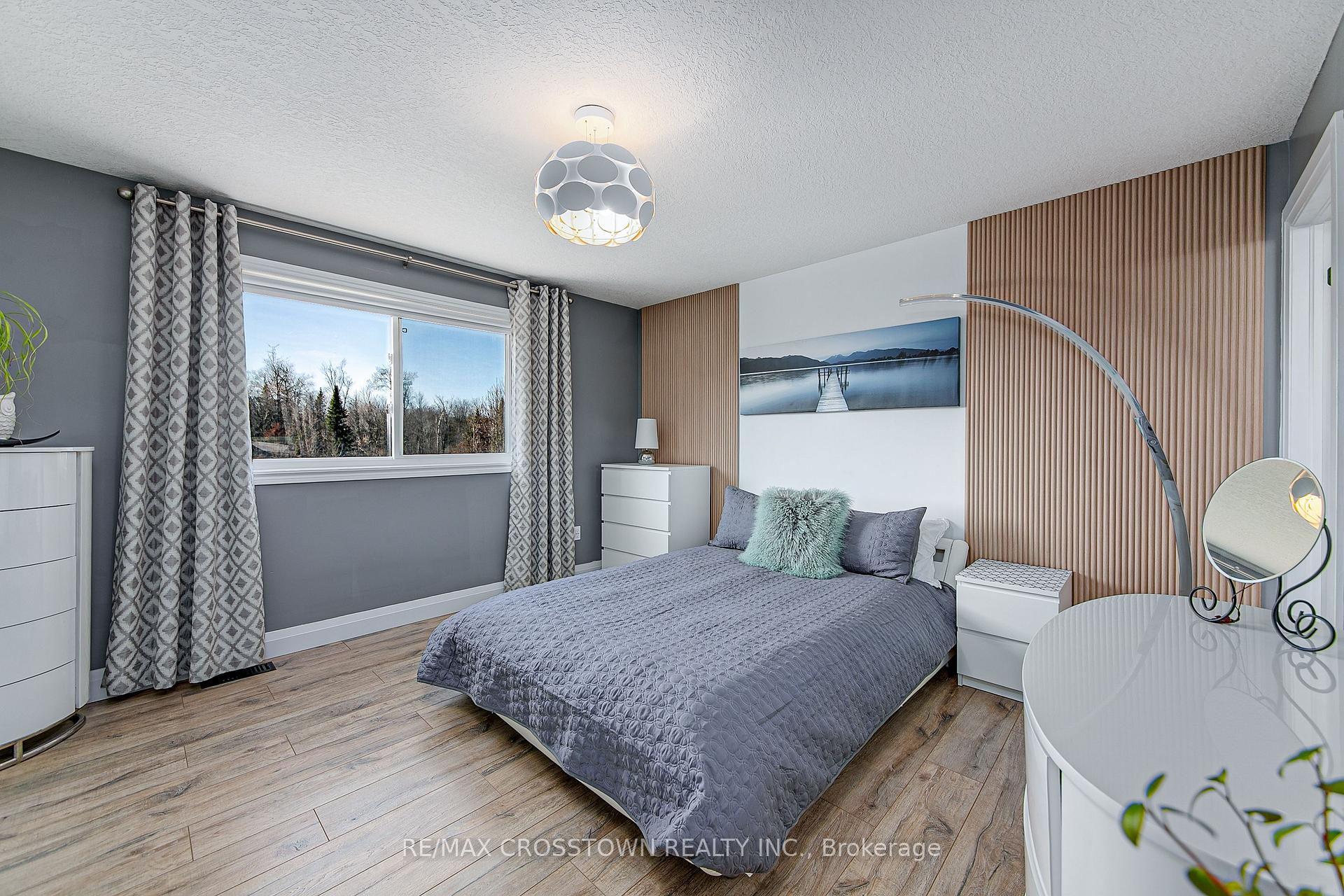 Photo 19 of 56 Graihawk Drive, Barrie, Ardagh — HOMEH