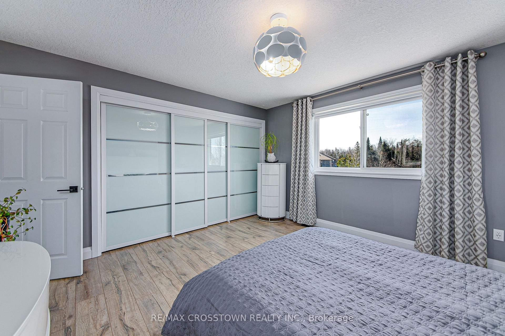 Photo 21 of 56 Graihawk Drive, Barrie, Ardagh — HOMEH